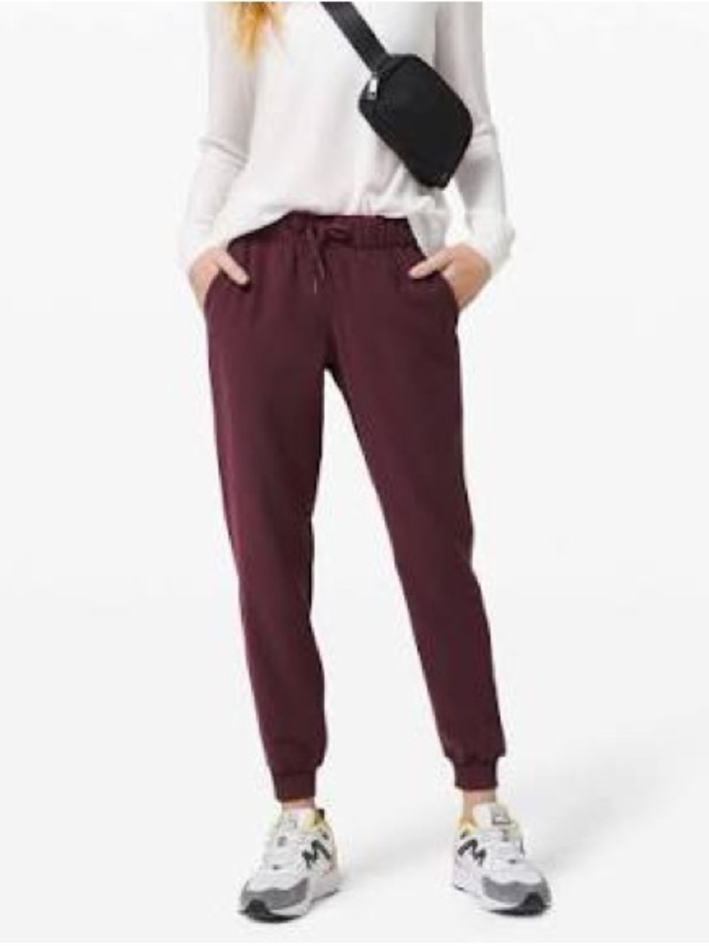 Lululemon On the Fly Jogger Woven Cassis